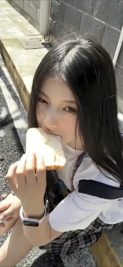 欧美伊香蕉久久综合网99_亚洲人成电影在线播放_亚洲国产精品每日更新