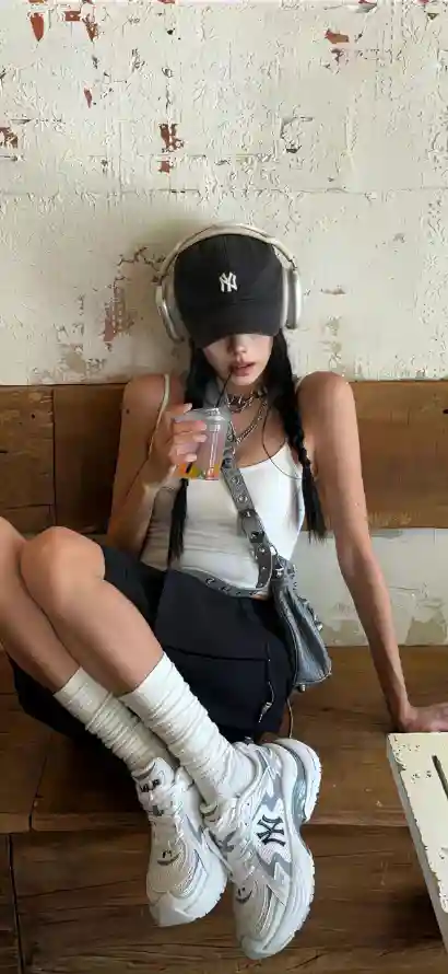 欧美伊香蕉久久综合网99_亚洲人成电影在线播放_亚洲国产精品每日更新